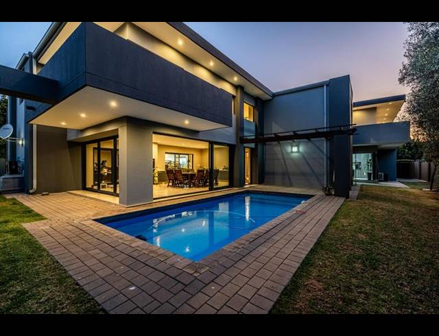 5 BEDROOM HOUSE FOR SALE IN MIDSTREAM RIDGE